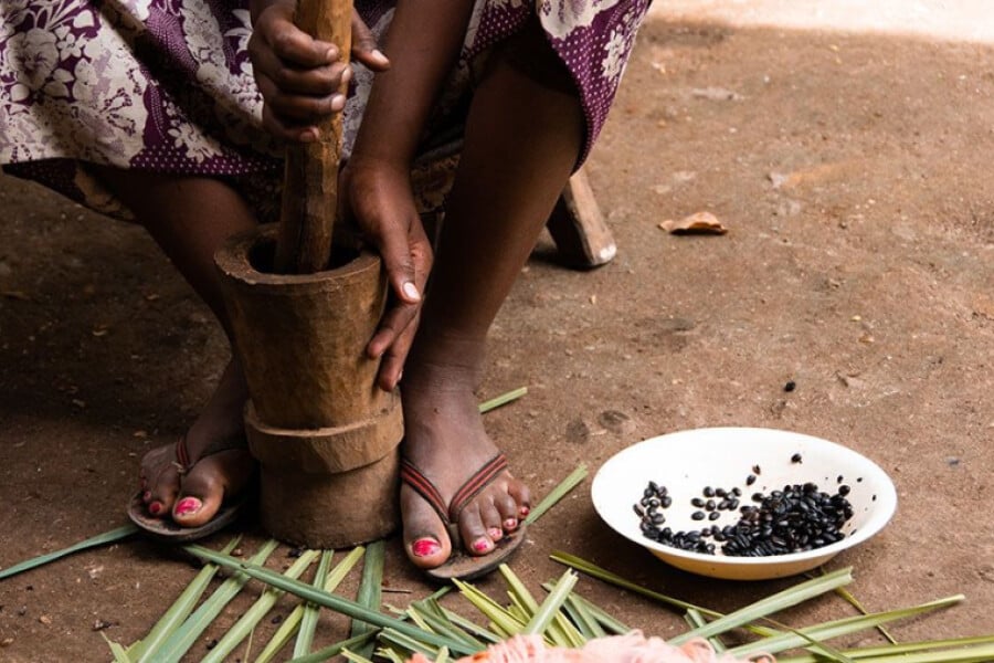 Mengenal Asal-Usul Kopi: Sejarah dan Legenda di Balik Bijinya